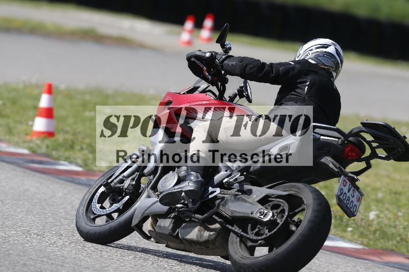 Archiv-2025/09 22.04.2025 Cornu Master School ADR/gruen-vert/33